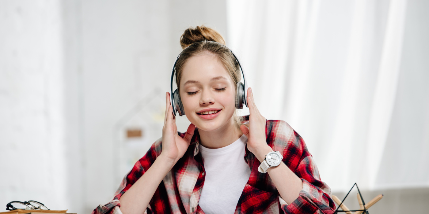 POZITIVNE TEHNIKE RODITELJSTVA ZA OSNAŽIVANJE TINEJDŽERA