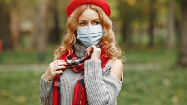 Omikron soj (ne) zatvara škole